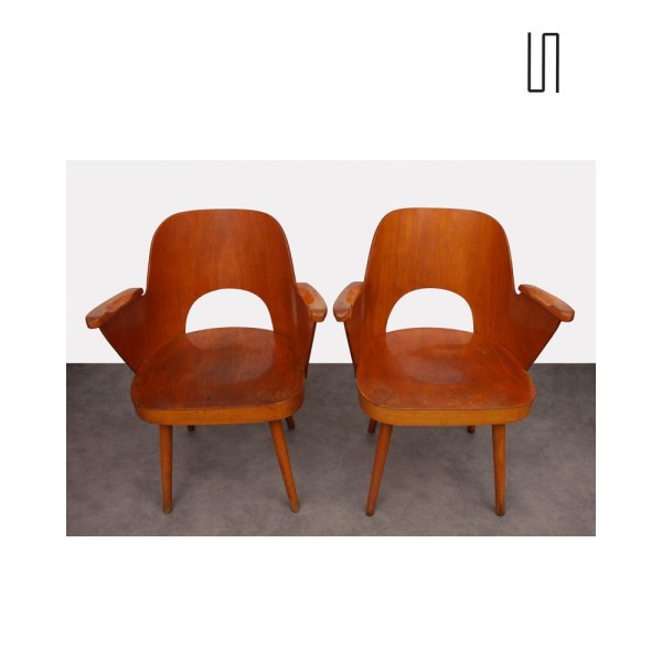 Pair of armchairs by Lubomir Hofmann for Ton, 1960s - 