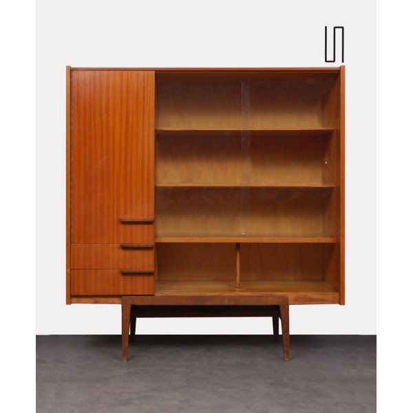 Armoire par Frantisek Mezulanik pour UP Zavody, 1960 - 