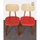 Paire de chaises rouges pour le fabricant Ton, 1960 - Design d'Europe de l'Est