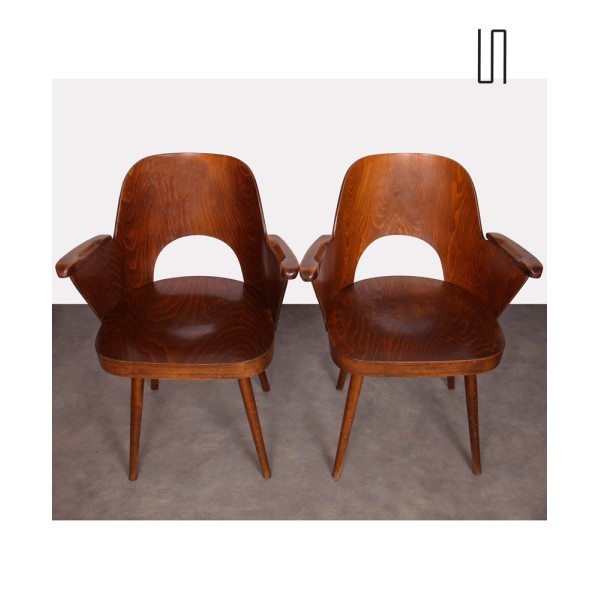 Pair of armchairs by Lubomir Hofmann for Ton, 1960s - 
