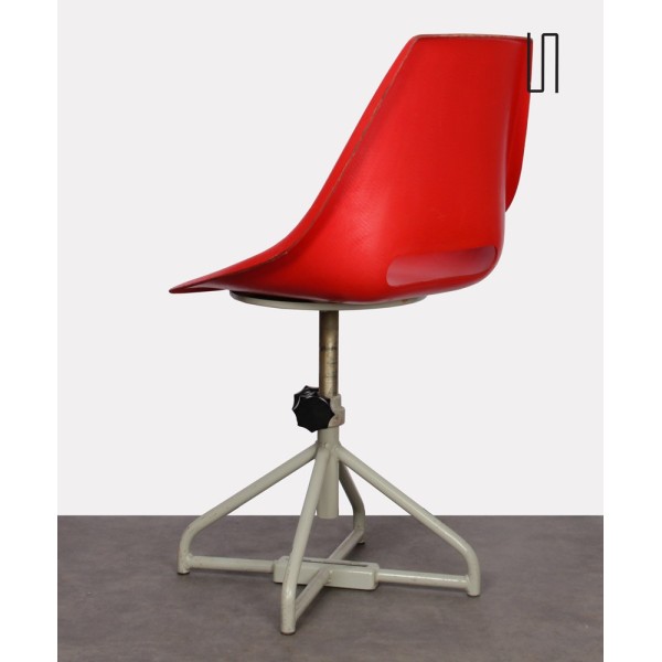 Chaise rouge par Miroslav Navratil pour Vertex, 1960 - Design d'Europe de l'Est