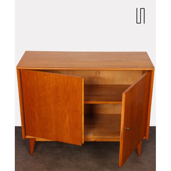 Commode vintage en chêne par Interier Praha, 1961 - Design d'Europe de l'Est