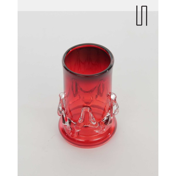 Red Eastern European vase by Jerzy Słuczan-Orkusz - Eastern Europe design