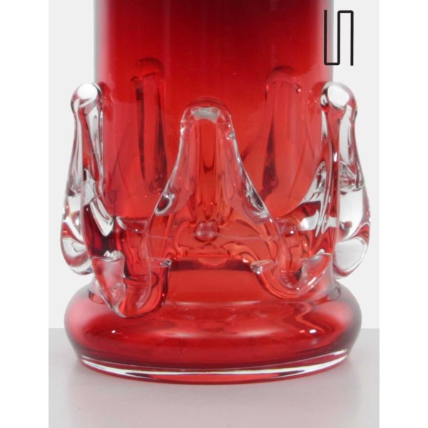 Red Eastern European vase by Jerzy Słuczan-Orkusz - Eastern Europe design