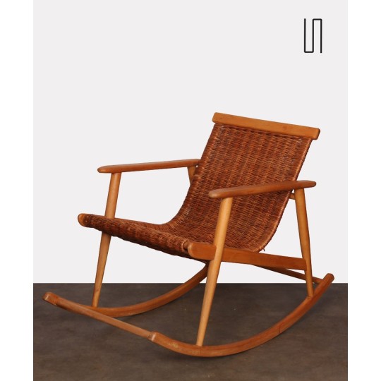 Fauteuil à bascule vintage en osier édité par Uluv, 1960 - Design d'Europe de l'Est