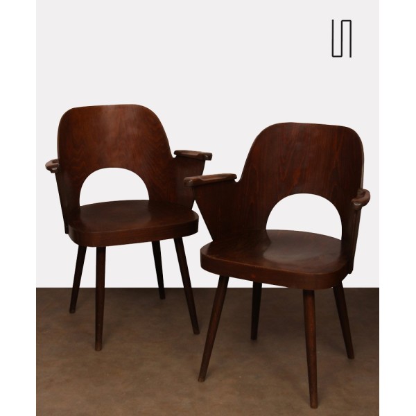 Pair of Vintage Wooden Armchairs by Lubomir Hofmann for Ton, 1960 - 