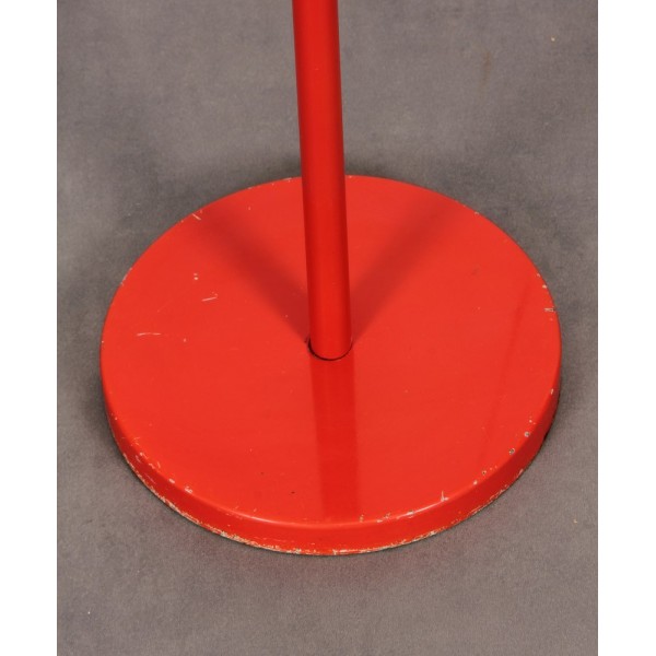 Lampadaire rouge en métal édité par Napako vers 1970 - Design d'Europe de l'Est