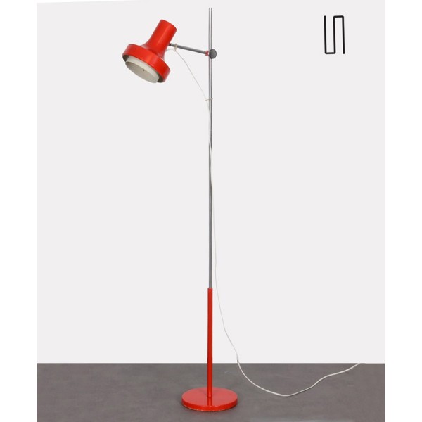 Lampadaire rouge en métal édité par Napako vers 1970 - Design d'Europe de l'Est