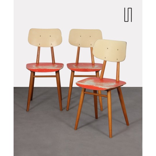 Suite de 3 chaises produites par Ton, 1960