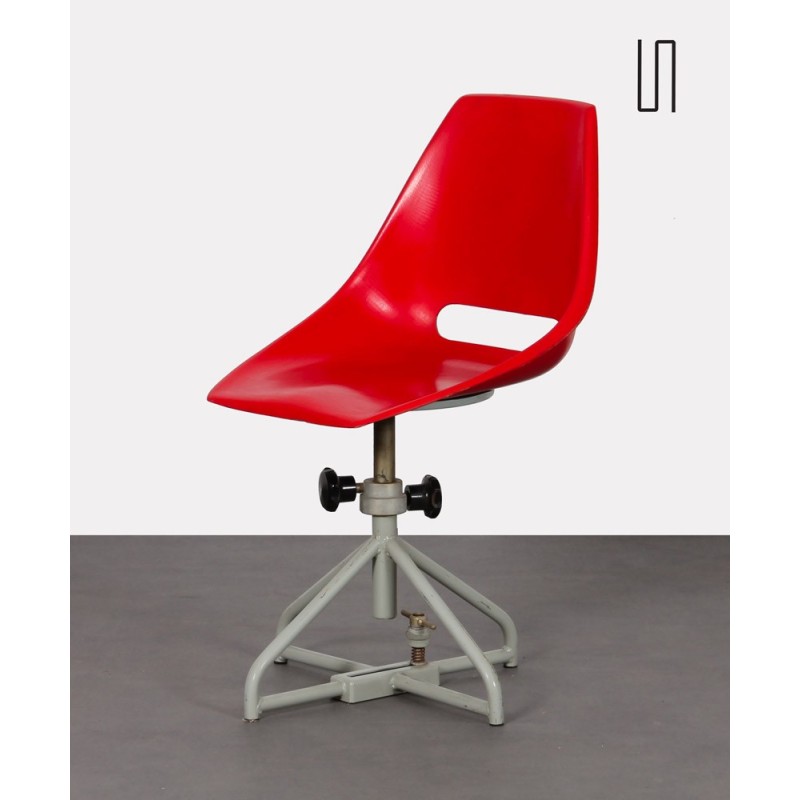 Fiberglass chair by Miroslav Navratil for Vertex, 1960s
