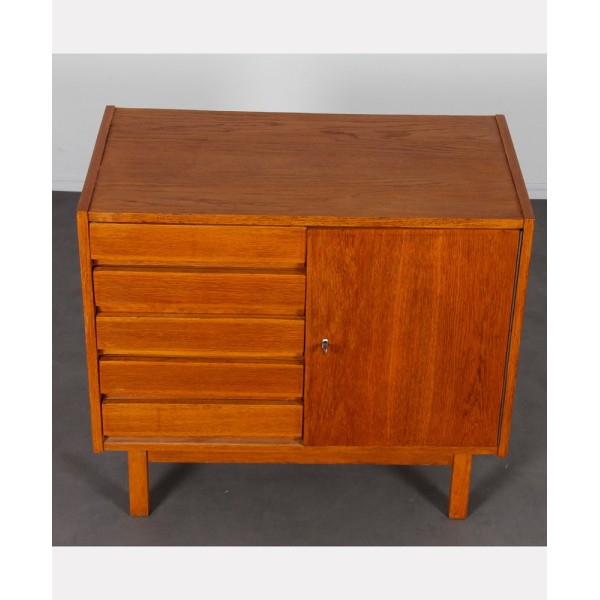 Small vintage oak chest of drawers, Czech design from the 1970s - Eastern Europe design