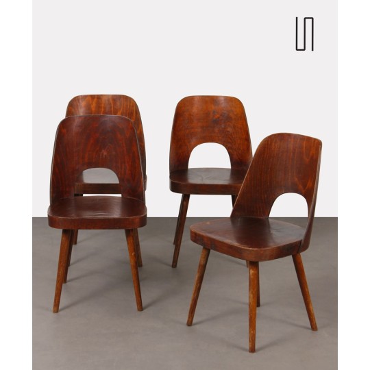 Suite de 4 chaises en bois par Oswald Haerdtl pour Ton, 1960