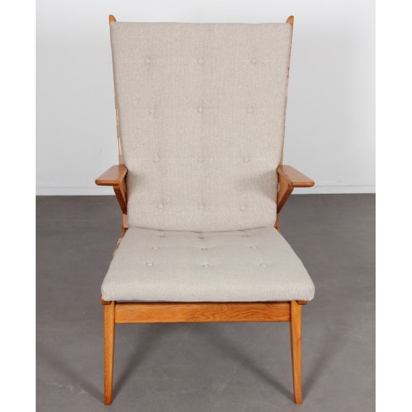 Oak armchair by Jan Vanek for Krasna Jizba, 1940s - Eastern Europe design