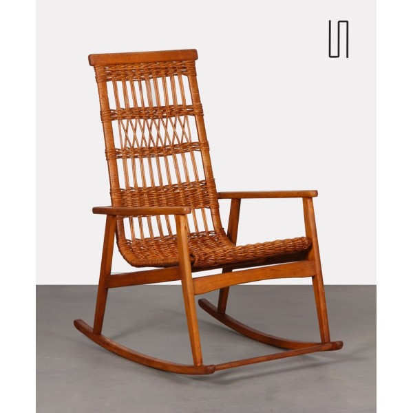 Fauteuil à bascule vintage en osier édité par Uluv, 1960 - Design d'Europe de l'Est